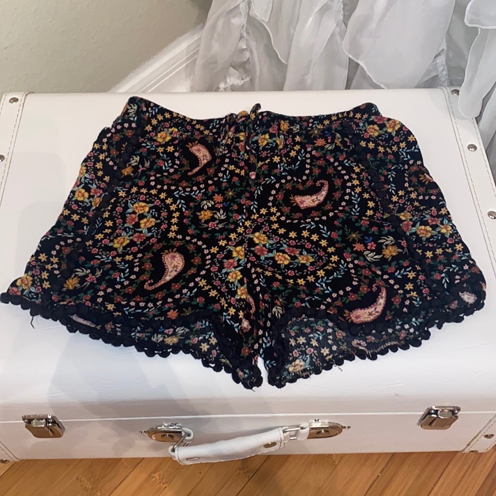 Girls , youth shorts